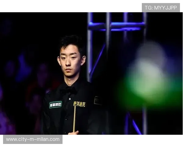 吴宜泽在斯诺克国锦赛中逆转特鲁姆普，书写传奇篇章。，斯诺克吴宜泽身高