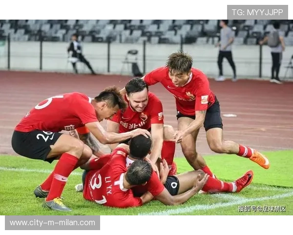 中超防守反击练习更常态：打造致命反击的战术新趋势